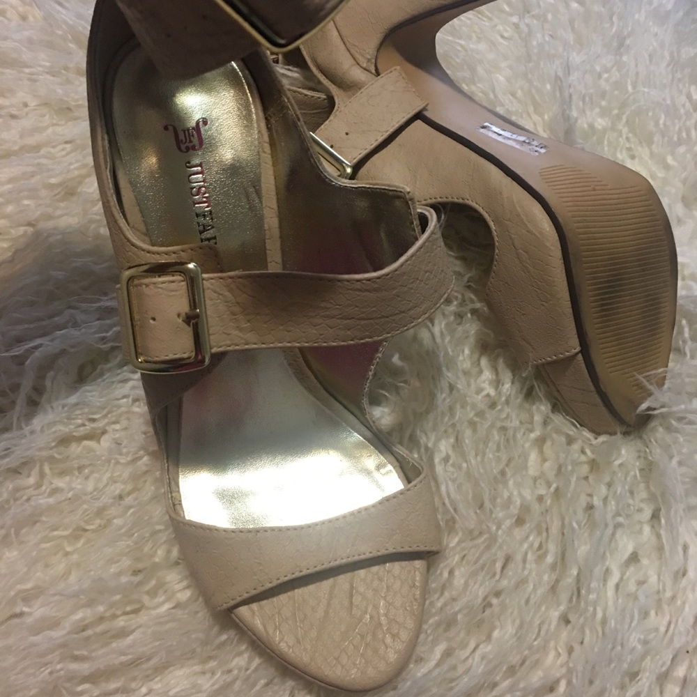 Cute creme colored heels